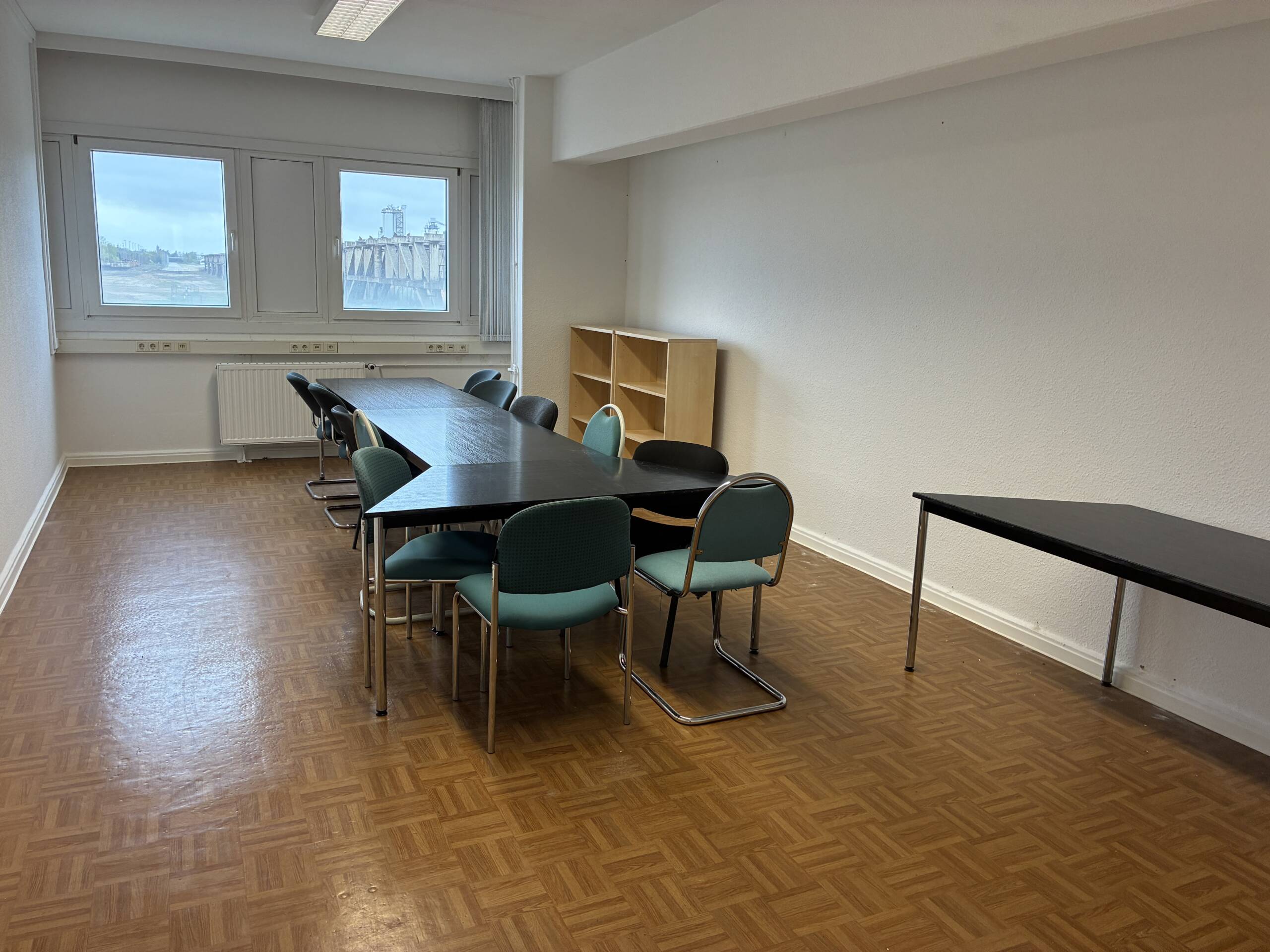 Büro im 1. Obergeschoss des KGG 2 im Industriepark Schwarze Pumpe.